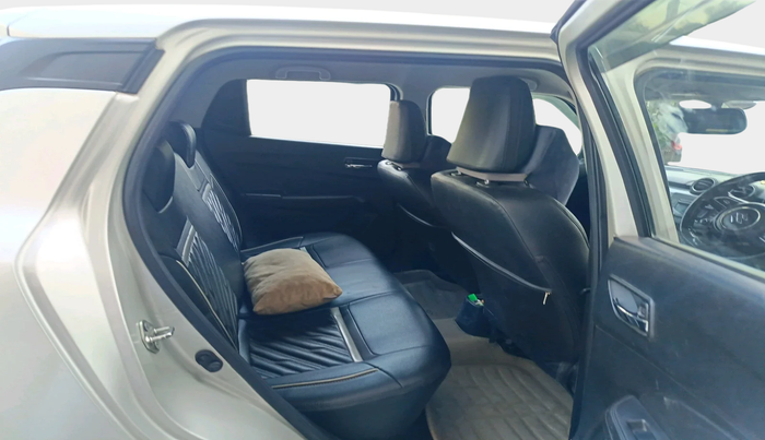 2018 Maruti Swift VXI AMT, Petrol, Automatic, 1,01,058 km, interior