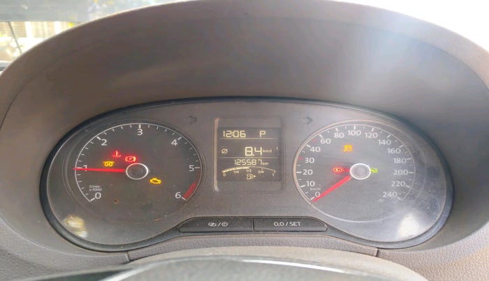 2016 Volkswagen Vento HIGHLINE 1.5 AT, Diesel, Automatic, 1,25,587 km, interior