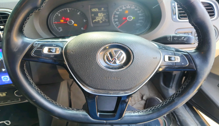 2016 Volkswagen Vento HIGHLINE 1.5 AT, Diesel, Automatic, 1,25,587 km, interior