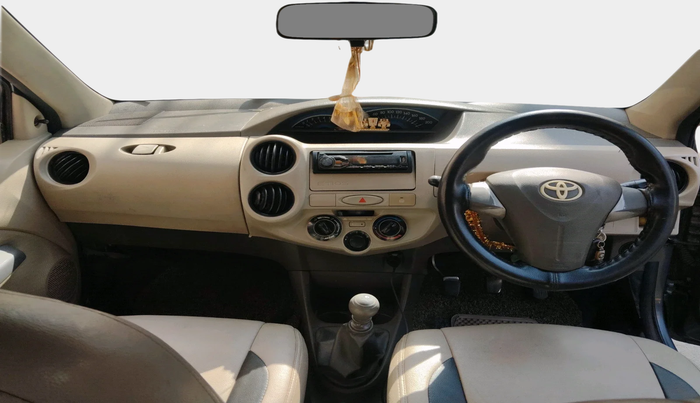 2015 Toyota Etios GD, Diesel, Manual, 1,63,970 km, interior