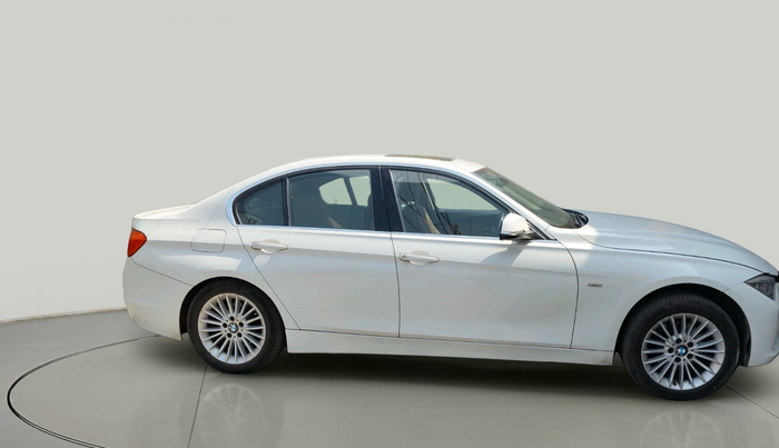 2014 BMW 3 Series 320D LUXURYLINE, Diesel, Automatic, 81,239 km, exterior