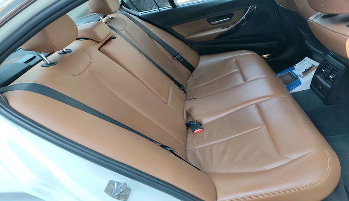 2014 BMW 3 Series 320D LUXURYLINE, Diesel, Automatic, 81,239 km, interior