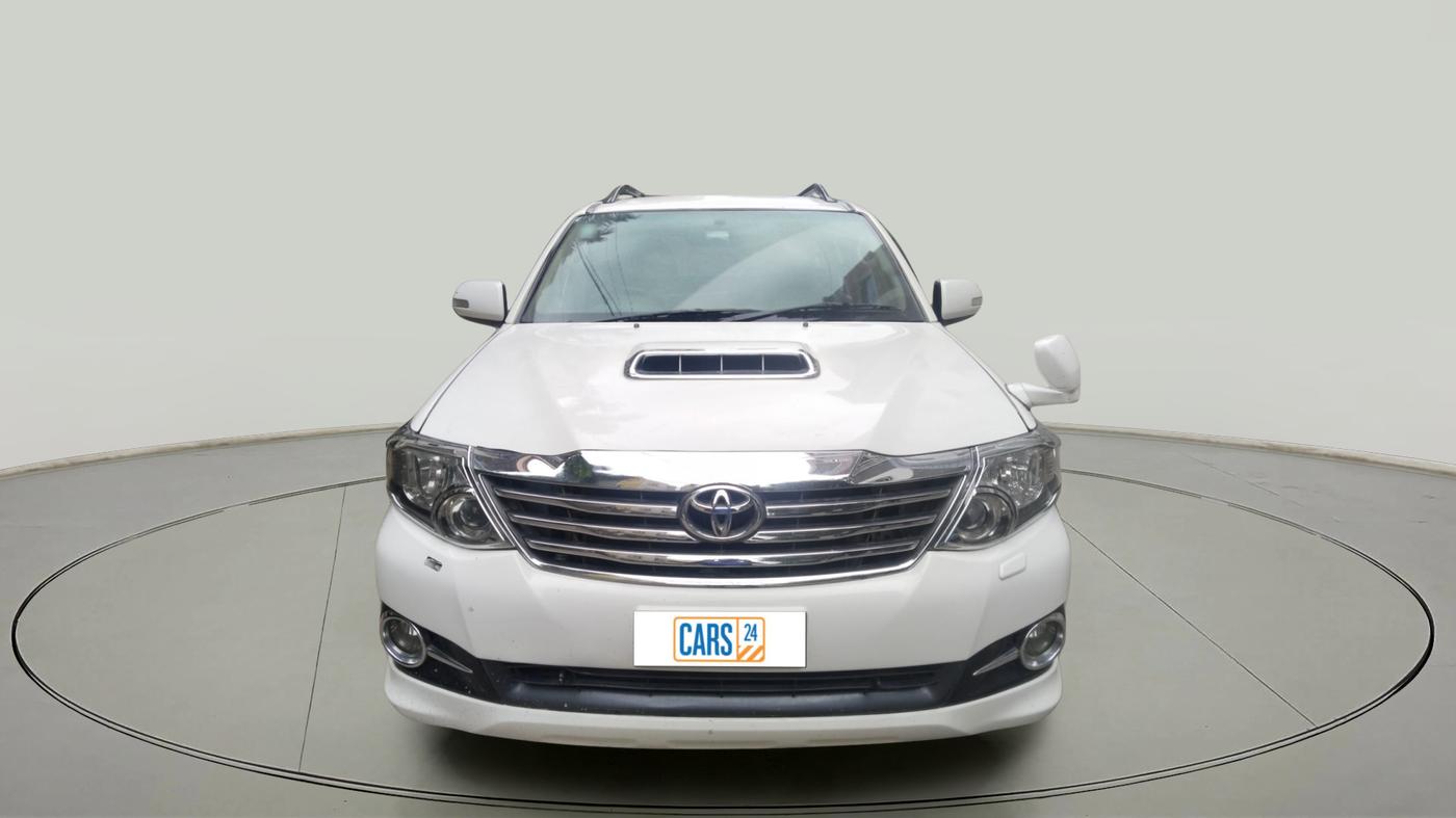 2013 Toyota Fortuner 3.0 4X4 MT, Diesel, Manual, 1,16,503 km, exterior