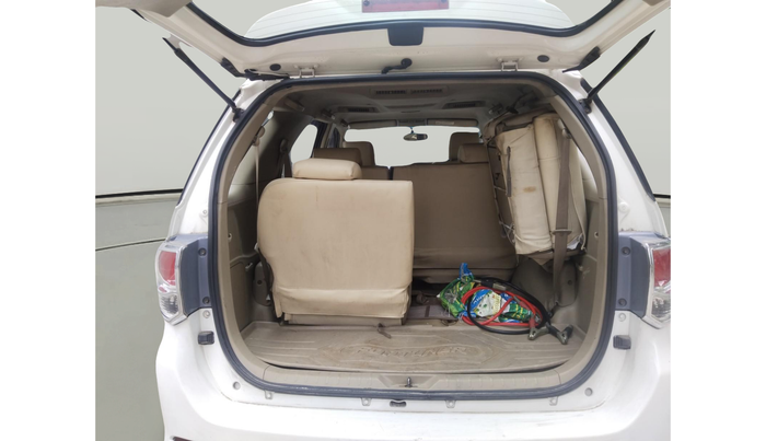 2013 Toyota Fortuner 3.0 4X4 MT, Diesel, Manual, 1,16,503 km, exterior