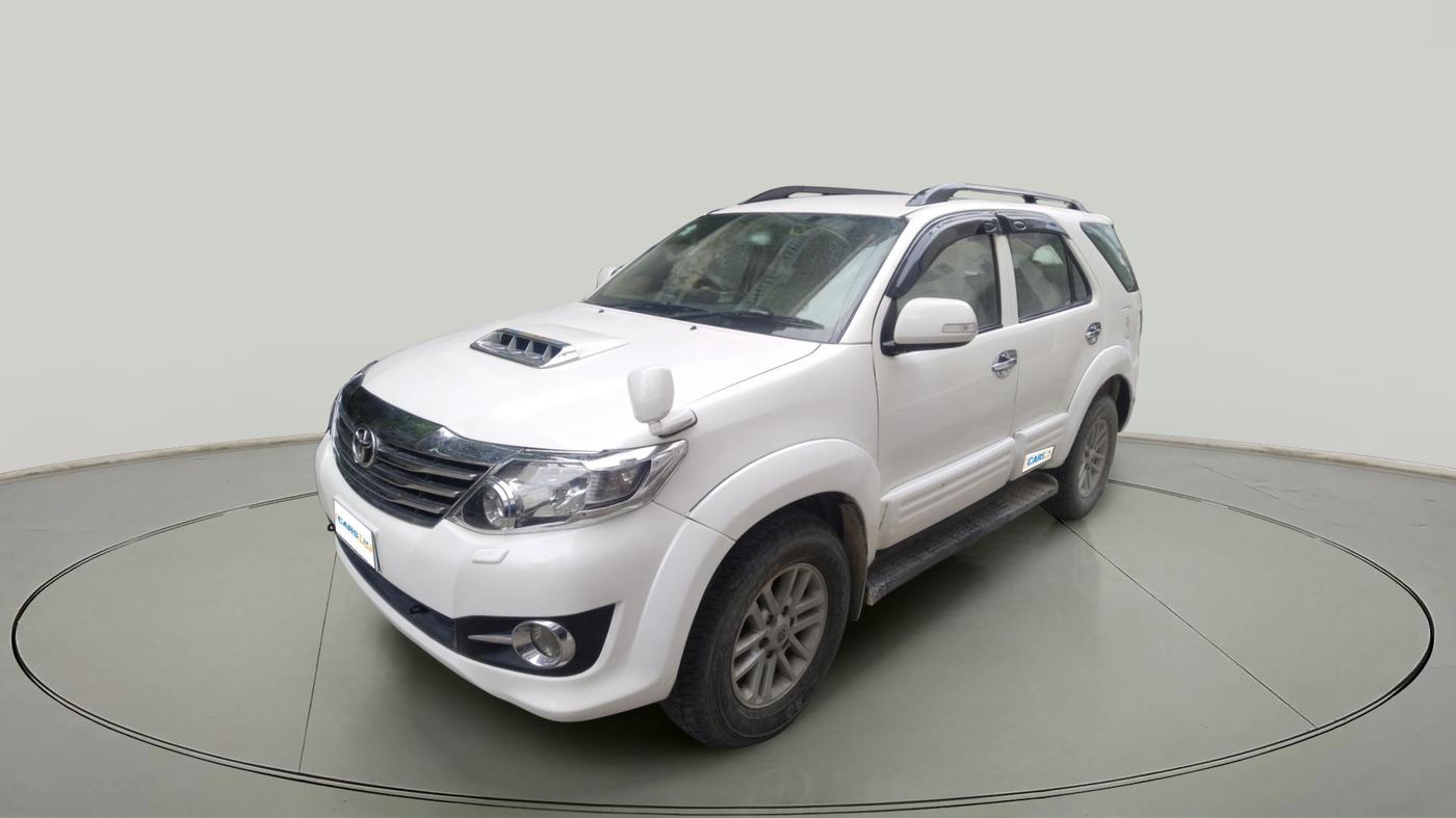 2013 Toyota Fortuner 3.0 4X4 MT, Diesel, Manual, 1,16,503 km, exterior