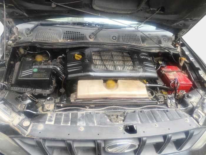2016 Mahindra NUVOSPORT N8 AMT, Diesel, Automatic, 1,50,275 km, exterior