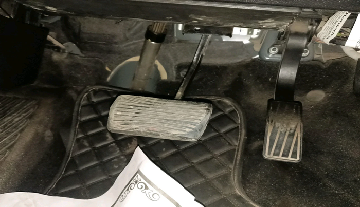 2022 Mahindra XUV700 AX 7 LUXURY D AT 7 STR, Diesel, Automatic, 1,21,412 km, interior