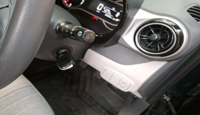 2020 Hyundai GRAND I10 NIOS SPORTZ 1.2 KAPPA VTVT, Petrol, Manual, 36,606 km, interior