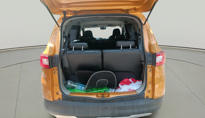 2020 Renault TRIBER RXT, Petrol, Manual, 65,453 km, exterior