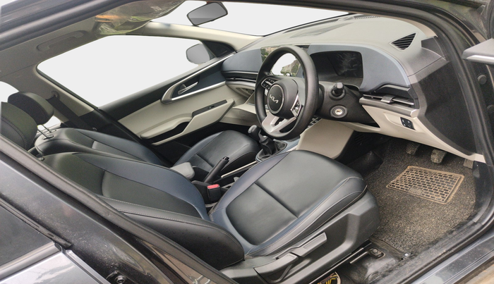 2024 KIA CARENS Premium (O) 1.5 Petrol 7 STR, Petrol, Manual, 7,338 km, interior