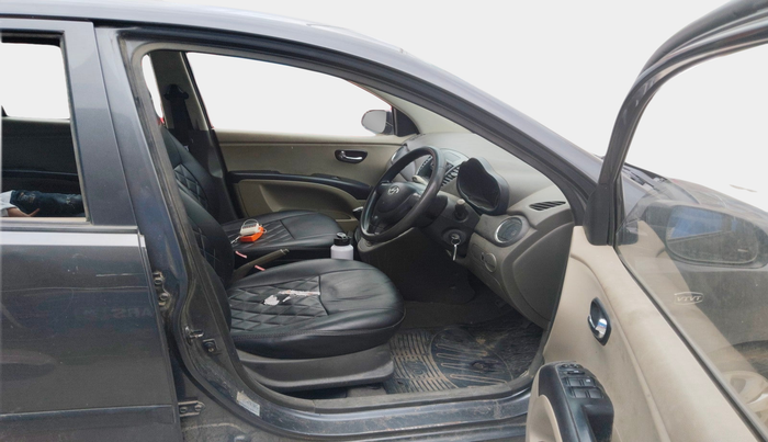 2010 Hyundai i10 MAGNA 1.2, Petrol, Manual, 1,39,935 km, interior