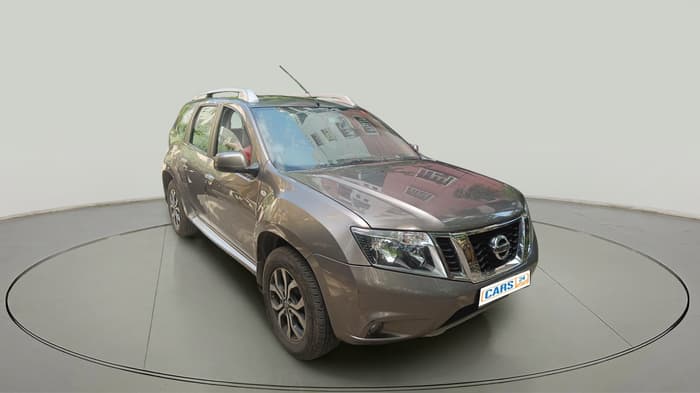 2015 Nissan Terrano XV D THP PREMIUM 110 PS, Diesel, Manual, 1,01,342 km, exterior