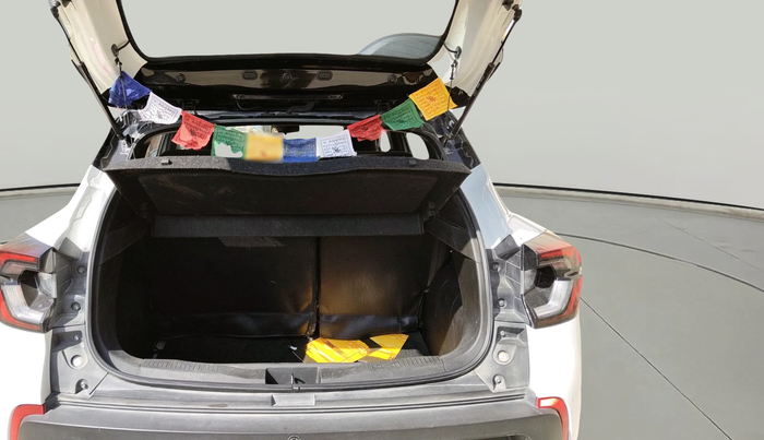 2022 Renault Kiger RXZ MT DUAL TONE, Petrol, Manual, 73,307 km, exterior