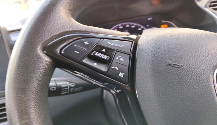 2022 Renault Kiger RXZ MT DUAL TONE, Petrol, Manual, 73,307 km, interior