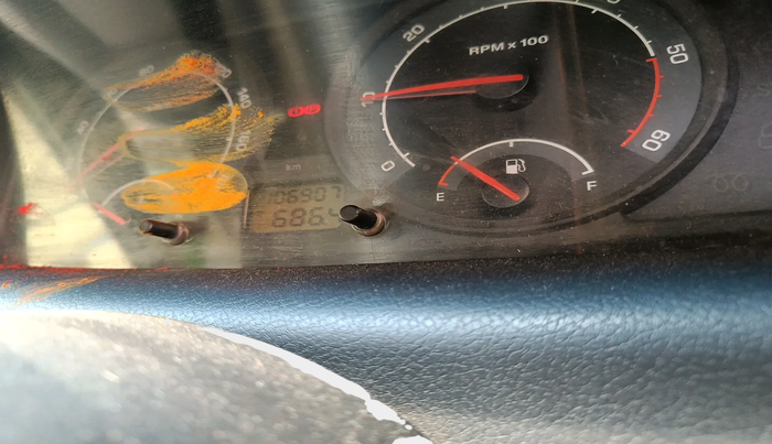2010 Tata Indica V2 DLS, Diesel, Manual, 1,06,907 km, interior