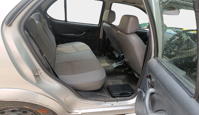2010 Tata Indica V2 DLS, Diesel, Manual, 1,06,907 km, interior