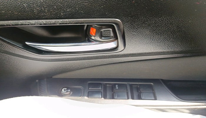 2018 Maruti Swift VXI, Petrol, Manual, 74,189 km, interior