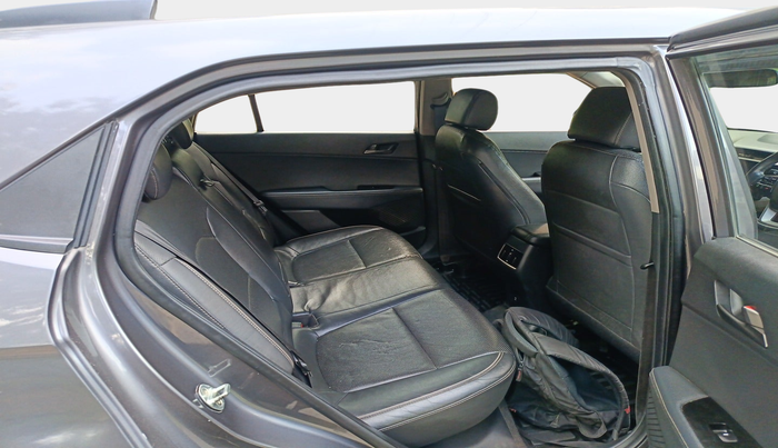 2017 Hyundai Creta SX (O) 1.6 DIESEL, Diesel, Manual, 1,29,773 km, interior