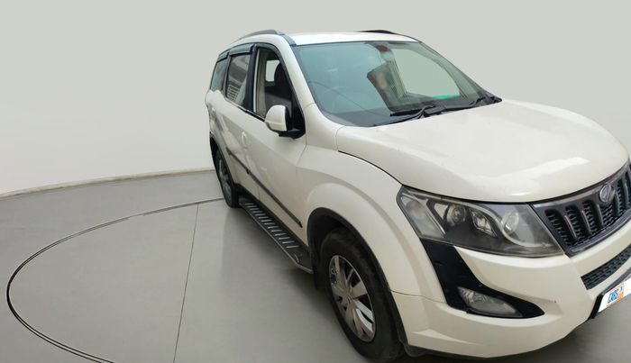 2016 Mahindra XUV500 W6, Diesel, Manual, 1,06,182 km, exterior