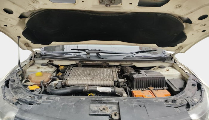 2016 Mahindra XUV500 W6, Diesel, Manual, 1,06,182 km, exterior