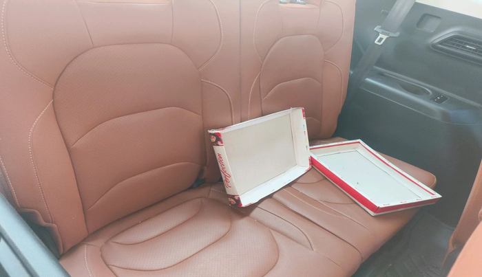 2023 MG HECTOR PLUS SHARP 2.0 DIESEL TURBO MT 6-STR, Diesel, Manual, 1,04,683 km, interior