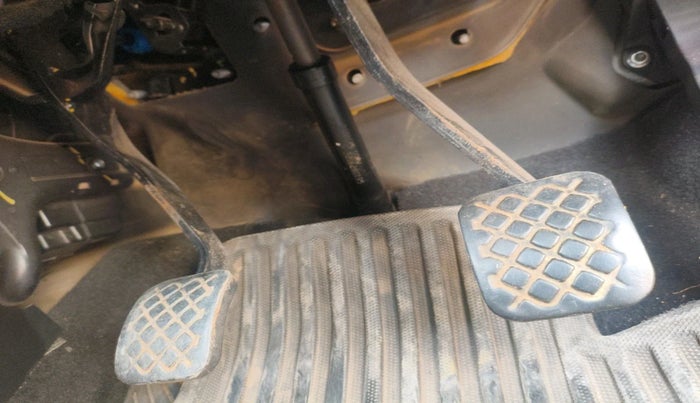 2023 MG HECTOR PLUS SHARP 2.0 DIESEL TURBO MT 6-STR, Diesel, Manual, 1,04,683 km, interior