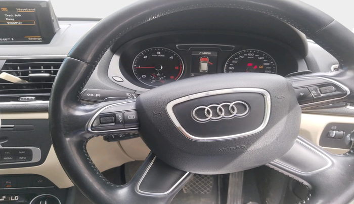 2015 Audi Q3 35 TDI Quattro, Diesel, Automatic, 1,46,981 km, interior