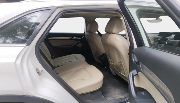 2015 Audi Q3 35 TDI Quattro, Diesel, Automatic, 1,46,981 km, interior