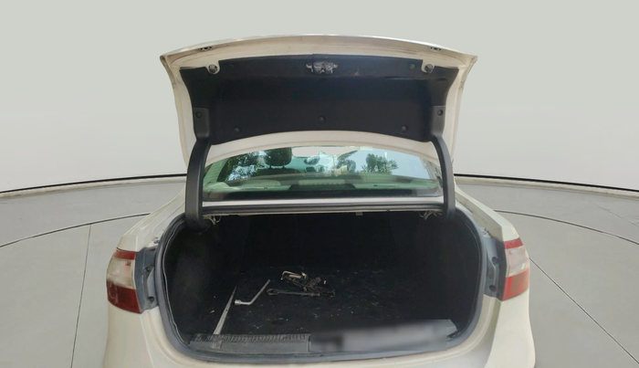 2012 Renault Fluence 1.5 E2, Diesel, Manual, 1,52,893 km, exterior
