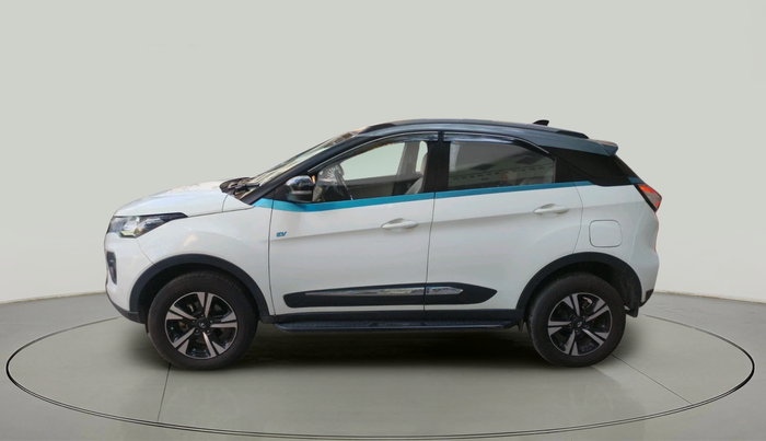 2022 Tata NEXON EV MAX XZ PLUS, Electric, Automatic, 91,582 km, exterior