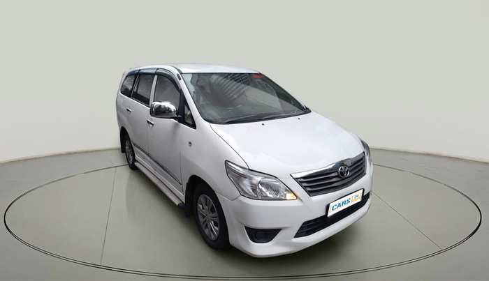 2016 Toyota Innova 2.5 G 8 STR, Diesel, Manual, 1,51,627 km, exterior