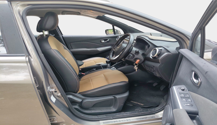 2022 Nissan Kicks XV 1.5, Petrol, Manual, 26,407 km, interior