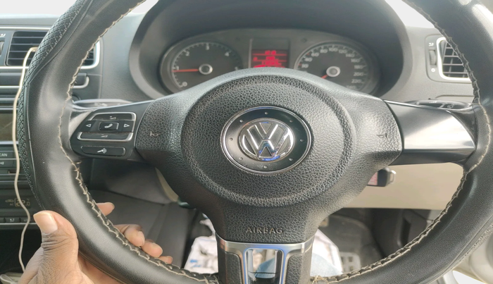 2013 Volkswagen Polo HIGHLINE DIESEL, Diesel, Manual, 1,70,569 km, interior