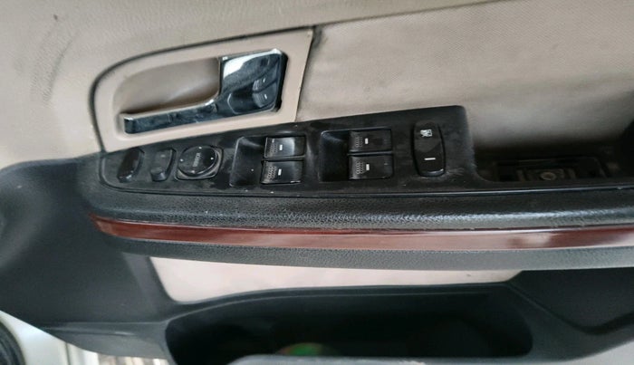 2011 Tata Aria PURE 4X2, Diesel, Manual, 1,50,000 km, interior