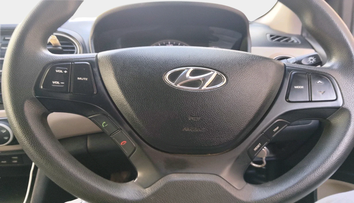 2016 Hyundai Grand i10 SPORTZ 1.2 KAPPA VTVT, Petrol, Manual, 86,277 km, interior