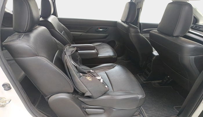 2022 Maruti XL6 ALPHA AT, Petrol, Automatic, 69,369 km, interior