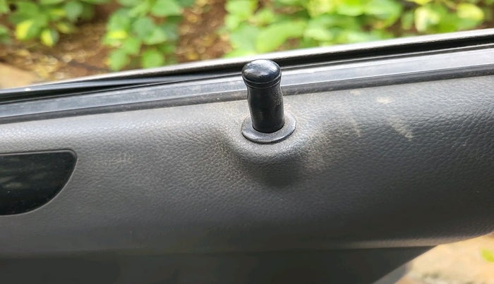 2010 Chevrolet Beat LT PETROL, Petrol, Manual, 64,294 km, interior