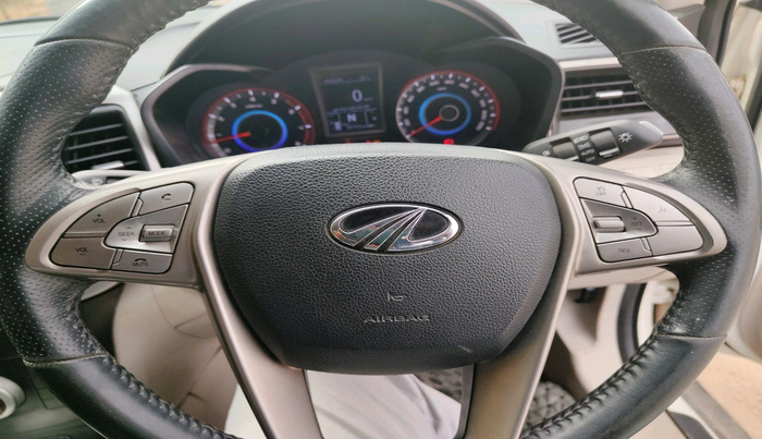 2021 Mahindra XUV300 W6 1.2 PETROL, Petrol, Manual, 38,755 km, interior