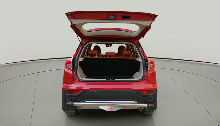 2021 Mahindra XUV300 W8 (O) 1.5 DIESEL, Diesel, Manual, 1,05,901 km, exterior