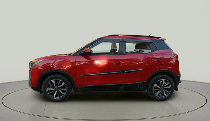 2021 Mahindra XUV300 W8 (O) 1.5 DIESEL, Diesel, Manual, 1,05,901 km, exterior