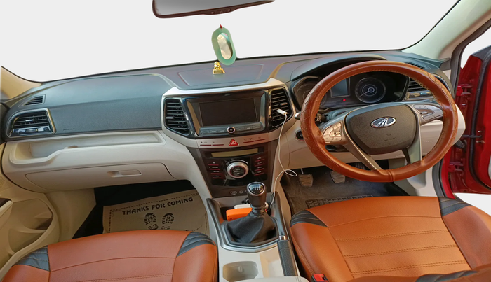 2021 Mahindra XUV300 W8 (O) 1.5 DIESEL, Diesel, Manual, 1,05,901 km, interior