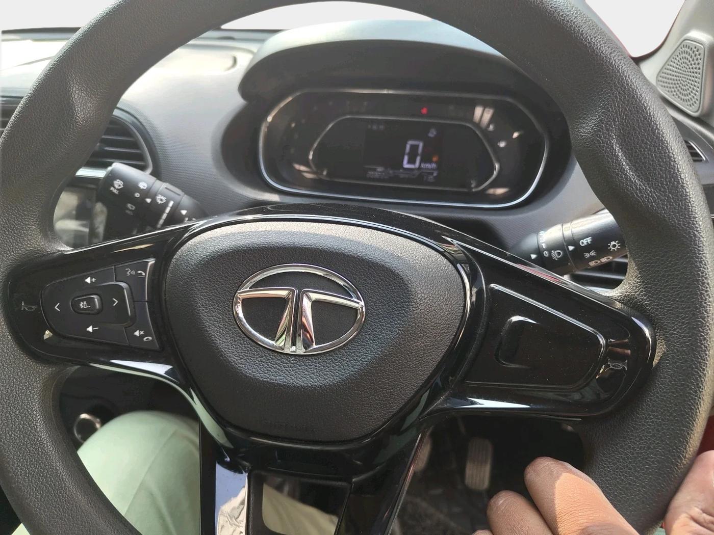 2023 Tata TIAGO NRG XZ MT, Petrol, Manual, 20,322 km, interior