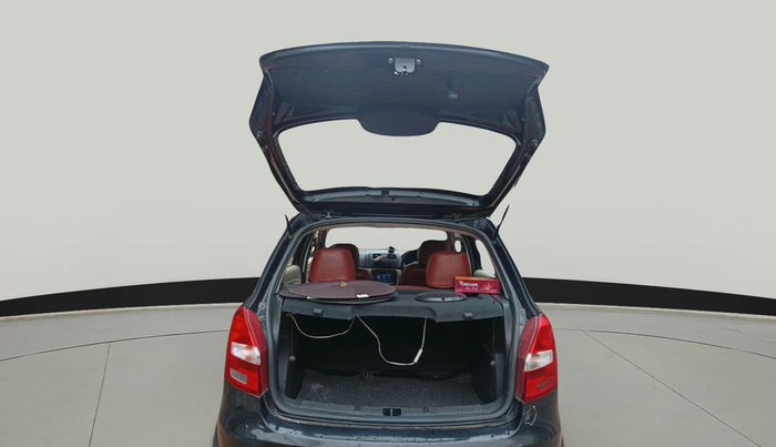 2011 Skoda Fabia ELEGANCE 1.6 MPI, Petrol, Manual, 1,16,397 km, exterior