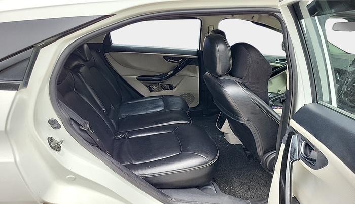 2022 Tata NEXON XZ PLUS (HS) DIESEL DUAL TONE, Diesel, Manual, 87,119 km, interior