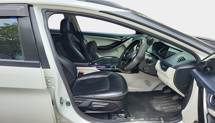 2022 Tata NEXON XZ PLUS (HS) DIESEL DUAL TONE, Diesel, Manual, 87,119 km, interior
