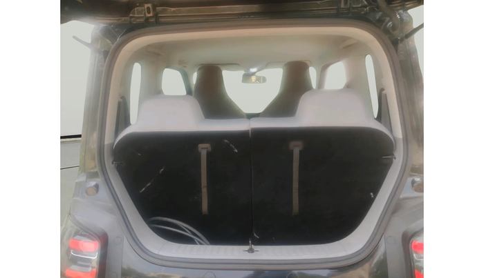 2023 MG COMET PLUSH, Electric, Automatic, 32,144 km, exterior