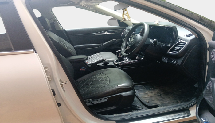 2020 KIA SELTOS HTK PLUS 1.5 DIESEL, Diesel, Manual, 1,35,422 km, interior
