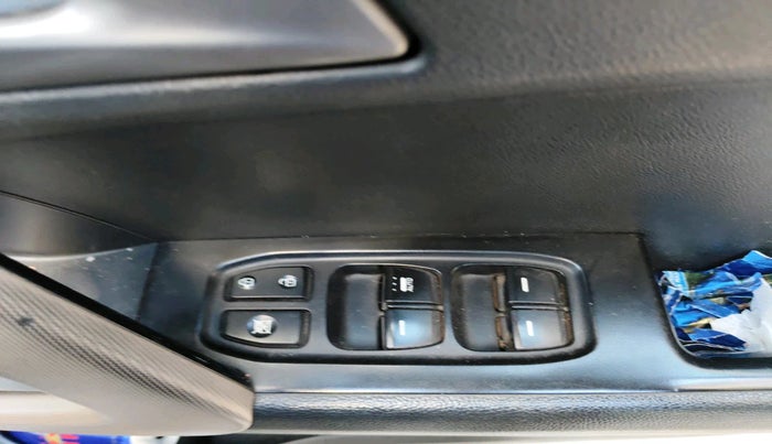 2015 Hyundai Creta SX PLUS AT 1.6 DIESEL, Diesel, Automatic, 2,25,826 km, interior