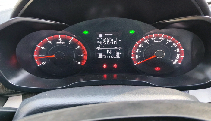 2023 Mahindra XUV300 W6 1.2 PETROL, Petrol, Manual, 21,110 km, interior