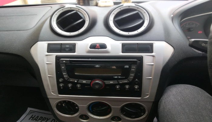 2012 Ford Figo TITANIUM 1.4 DIESEL, Diesel, Manual, 1,04,062 km, interior